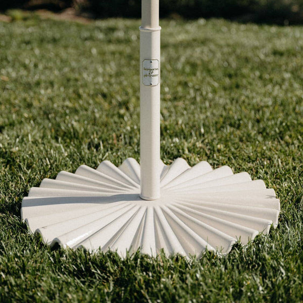 The Clamshell Base