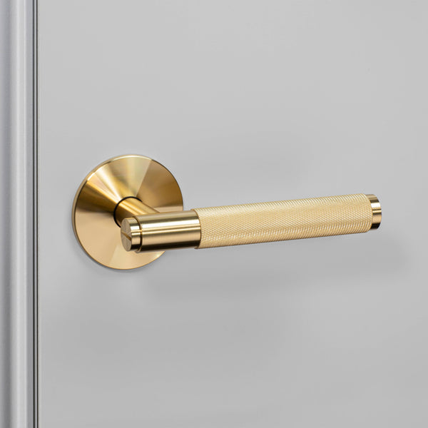 DOOR HANDLE / FIXED / 2-9/16 INCH ROSE / CROSS