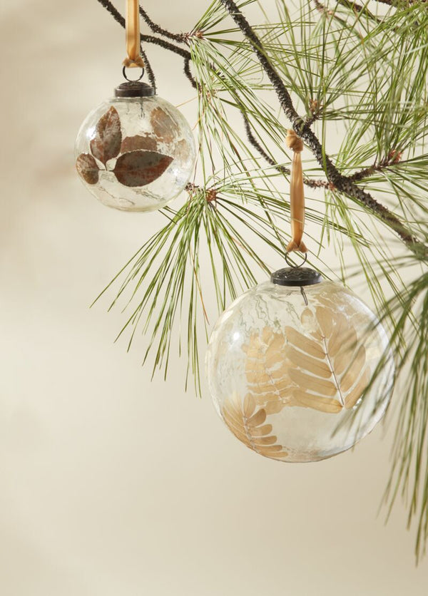 Greensleeves Ornament