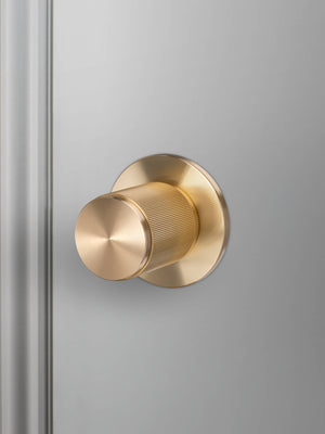 DOOR KNOB SET / PASSAGE / LINEAR