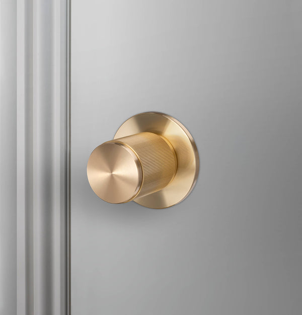 DOOR KNOB SET / PASSAGE / LINEAR