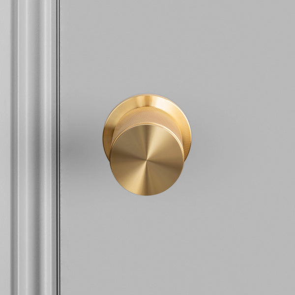 DOOR KNOB SET / PASSAGE / CROSS