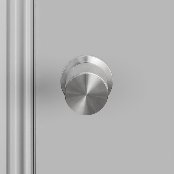 DOOR KNOB SET / PASSAGE / CROSS