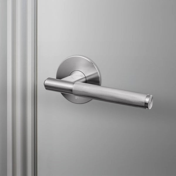 DOOR HANDLE / PASSAGE / LINEAR