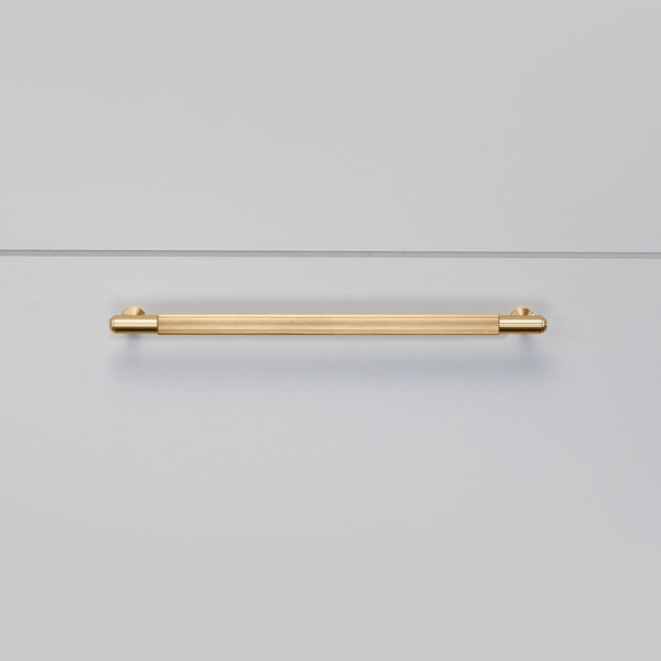 PULL BAR / LINEAR / MEDIUM