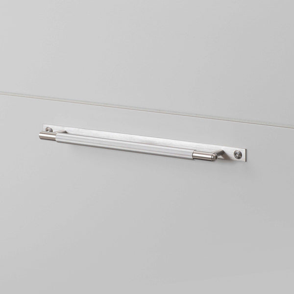 PULL BAR / PLATE / LINEAR / MEDIUM