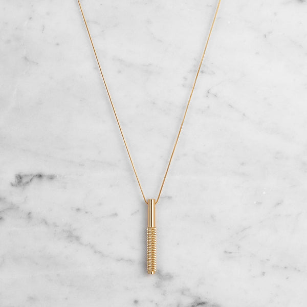NECKLACE / VERTICAL