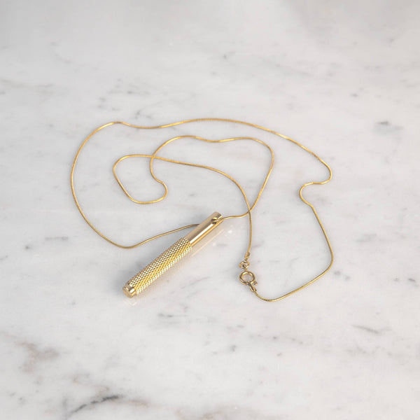 NECKLACE / VERTICAL