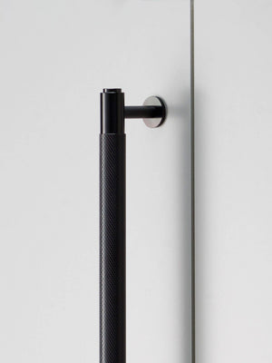 CLOSET BAR / CROSS